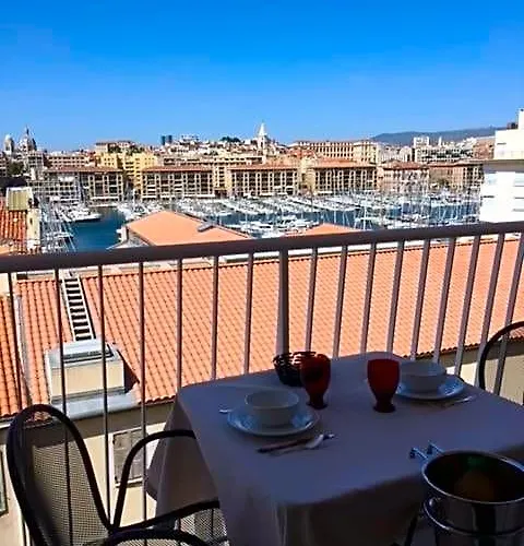 Suite privée du balcon du vieux port Marseille